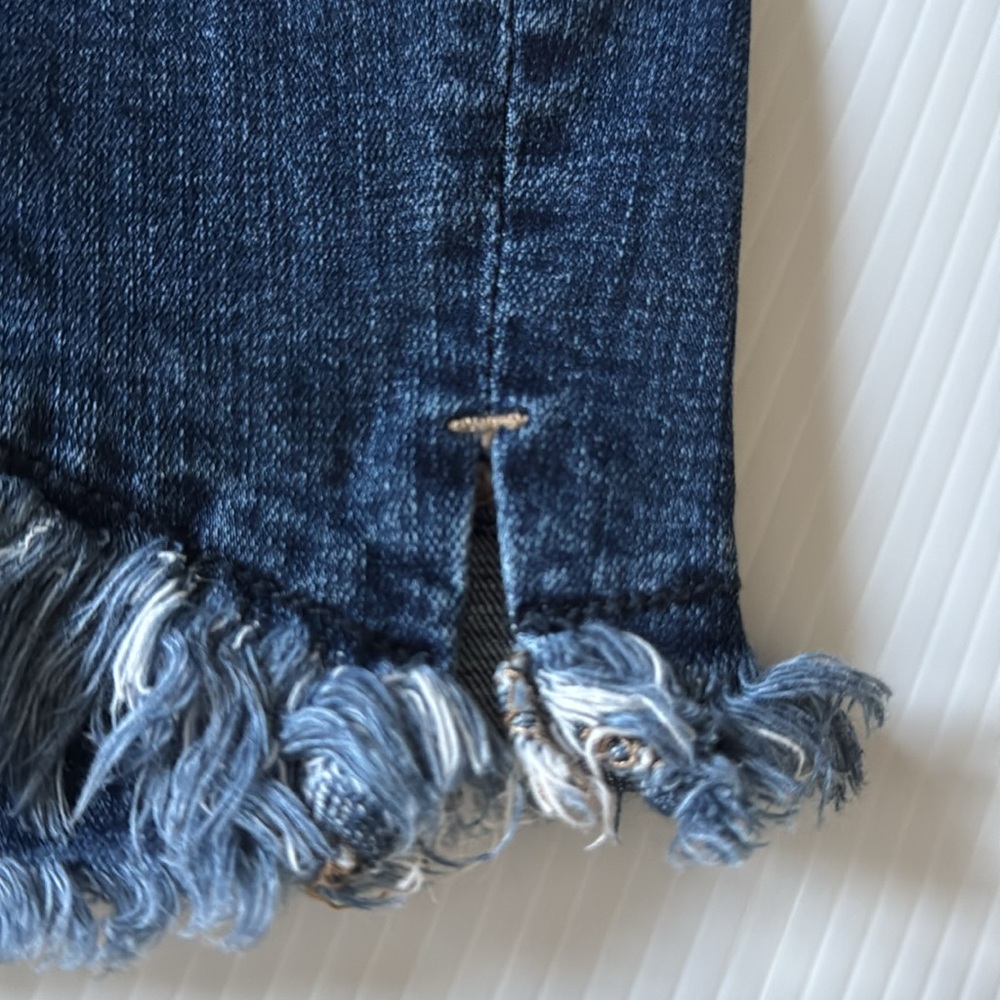 KanCan Estilo Dark Wash Jeans. Women’s size 27 - 7 - Picture 11 of 15
